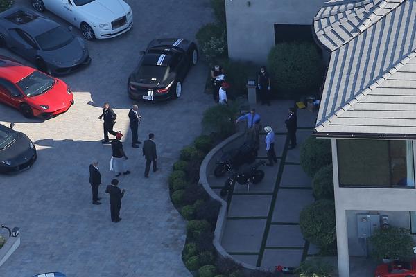 POZNATI REPER VEĆ BIO OPTUŽEN ZA NASILJE NAD ŽENAMA, A SADA OPET SKANDAL: Krenuo da je TUČE, pa joj RASEKAO usnu?