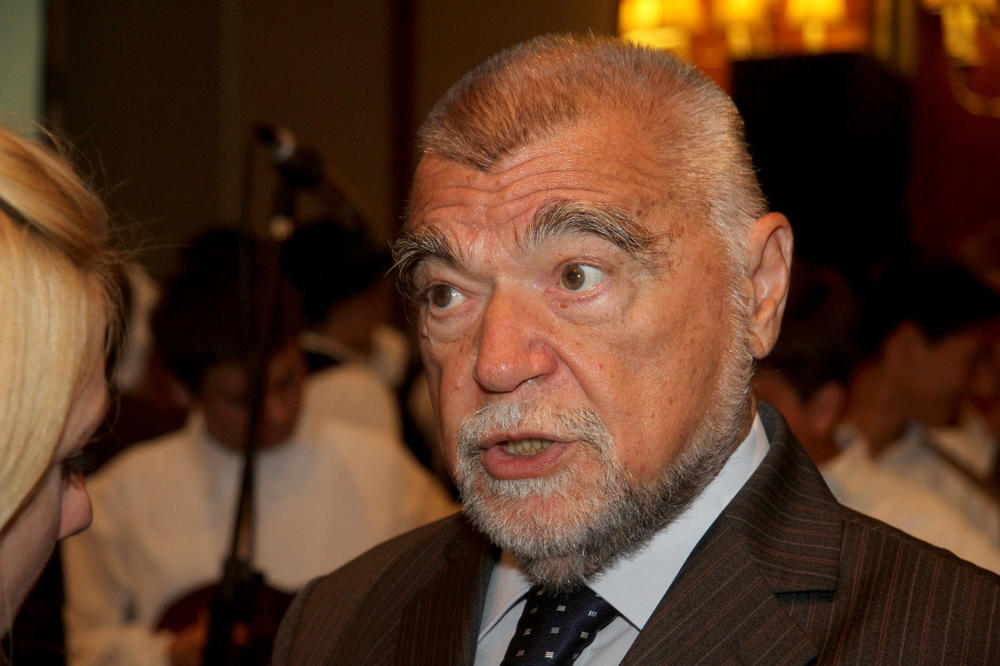 I SRBI SU GLASALI ZA MENE! Stjepan Mesić podržao Milorada Pupovca na izborima za EU parlament (VIDEO)