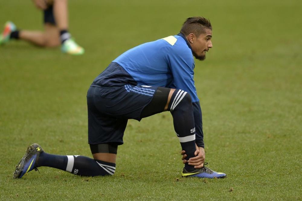 NEĆU TAKO DA SE ZOVEM, NE SVIĐA MI SE IME! Boateng ne može da prežali grešku lekara! (FOTO)