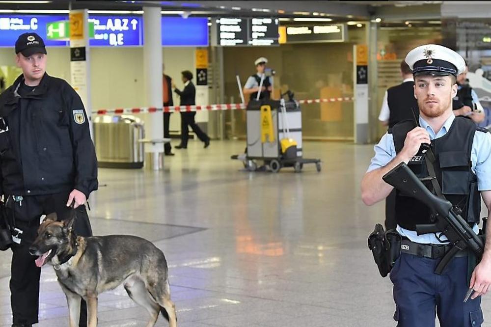 Lažna uzbuna u Frankfurtu: Nema bombe na aerodromu!(FOTO) (VIDEO)