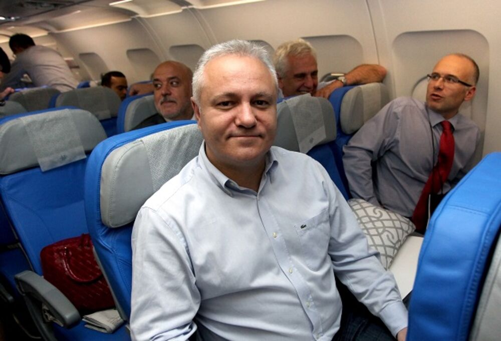 Dinkić je magistrirao na Ekonomskom fakultetu