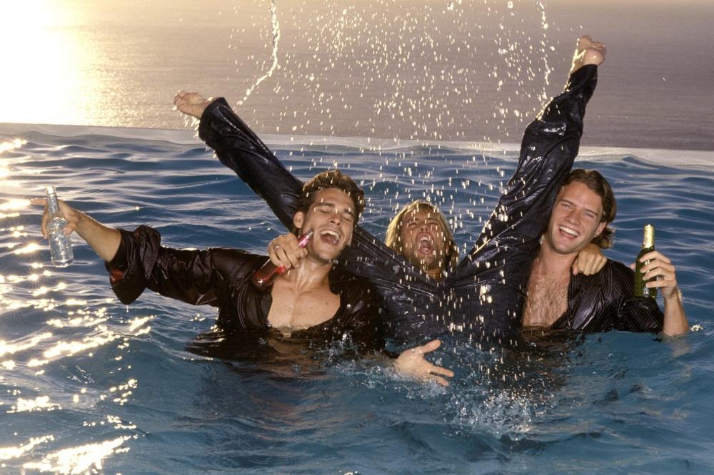 7 odvratnih stvari koje svaki frajer radi, a nikada vam to neće priznati (FOTO) (GIF)