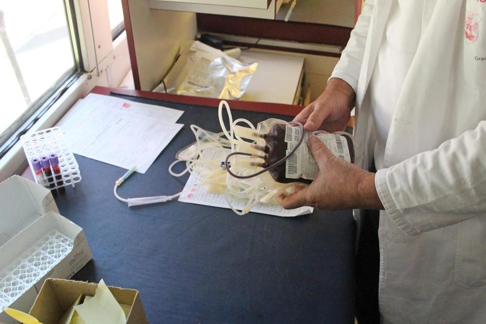 POZIV ZA DOBROVOLJNE DAVAOCE KRVI: Imaš priliku da nekom spasiš život, a evo i kako