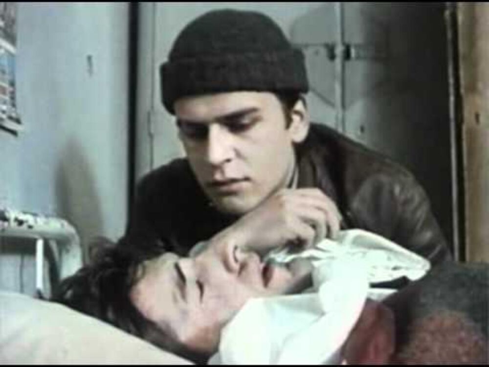 Serija je snimana 1984. i 1985, a premijerno je emitovana tek od februara 1986. godine