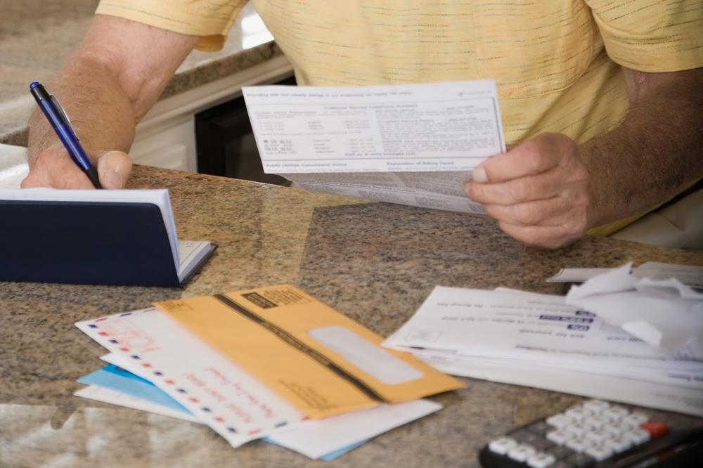 VIŠE OD POLA ALBANACA NEĆE DA UKIDA TAKSE, DOK SRBI TRAŽE UKIDANJE ODMAH: Ovo je najnovije istraživanje