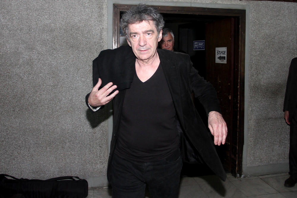 Skinuo se go, a kamera snimala: Ovakvog Mikija nije mogla ni porodica da gleda - scene nisu za mlađe od 18 godina