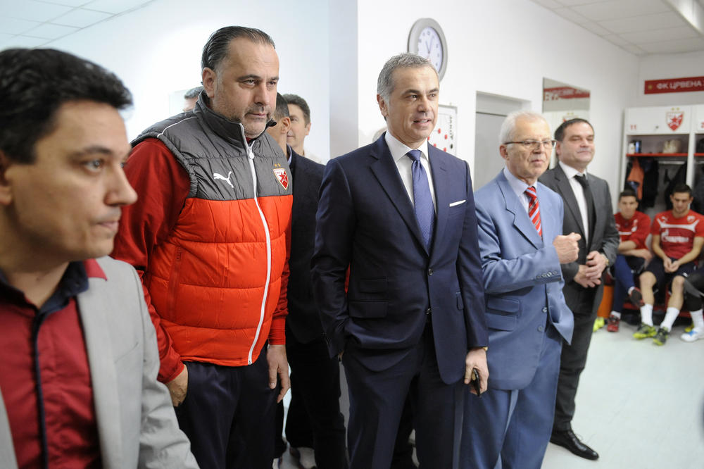 OČEKIVANO ILI NE? Otkriveno da li će Zvezda premirati protivnike Partizana!