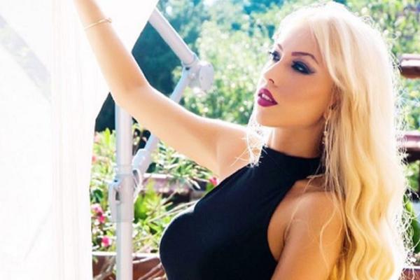 Opalla! Svaka čast! Ćerka naše poznate voditeljke je sueprseksi, a sada postaje i... (VIDEO)