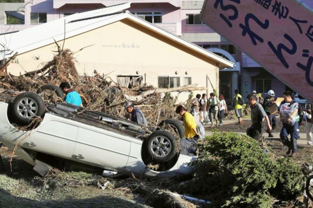 Epilog stravičnog tajfuna u Japanu: Poginulo 17 ljudi, preti nova oluja (FOTO)