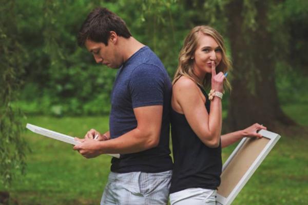 Saopštila je mužu predivnu vest na najoriginalniji način! Njegova reakcija je neprocenjiva! (FOTO)