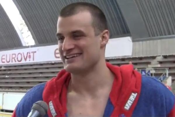 Samo na Balkanu: Nekada najbolji vaterpolista Evrope, sada profesor muzičkog u gimnaziji! (VIDEO)