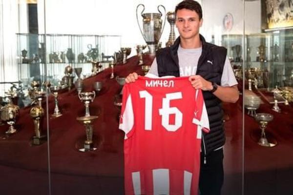 Njegov boravak u Zvezdi je završen bez ijednog minuta na terenu! (FOTO) (VIDEO)