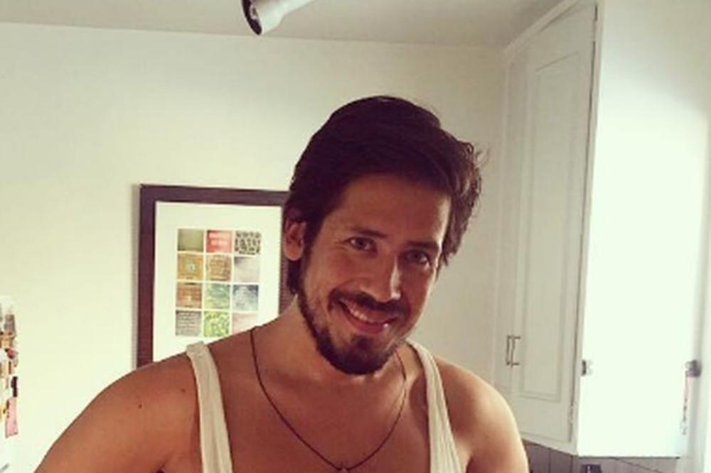 Razvrat u kući Rokvića: Nikola proslavio rođenje ćerkice Laure sa ortacima i izdivljao se za sve pare (FOTO)