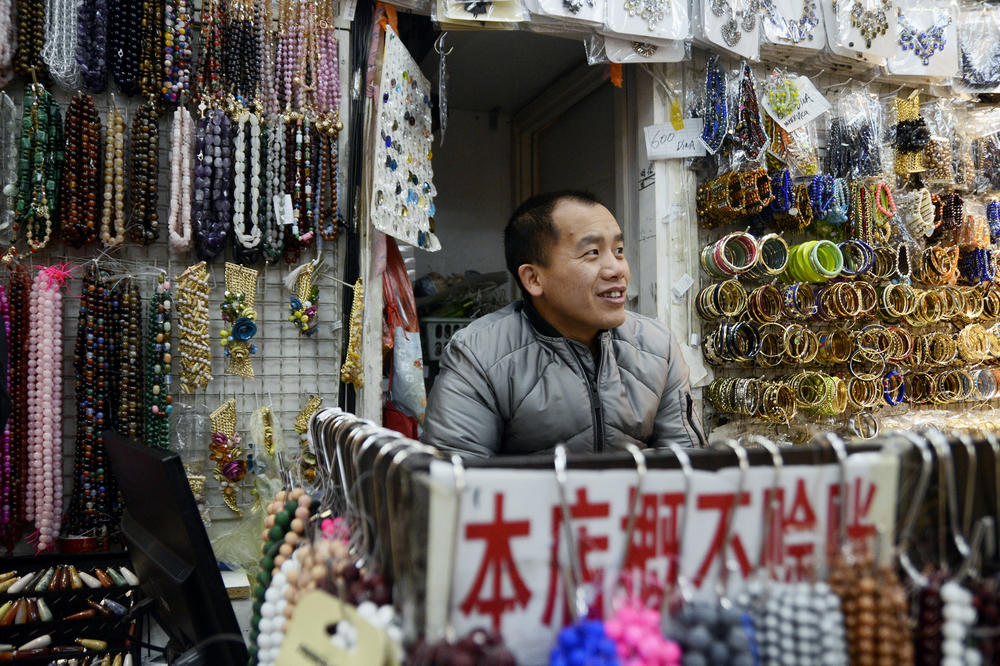 OVE STVARI NI ZA ŽIVU GLAVU NE KUPUJTE KOD KINEZA: Ako ste mislili da je SMRAD NAJGORI, ovo će vas TEK ZGROZITI