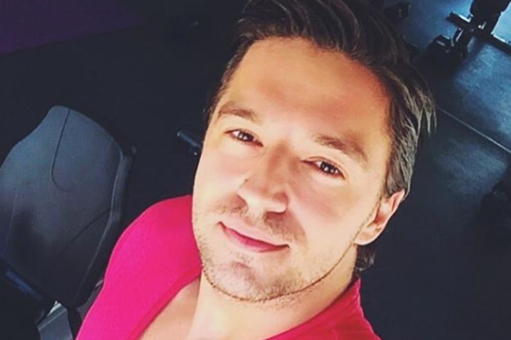 Voditelj siledžija sa poternice! Potpuno promenio IZGLED i zapalio u LAS VEGAS! (FOTO)