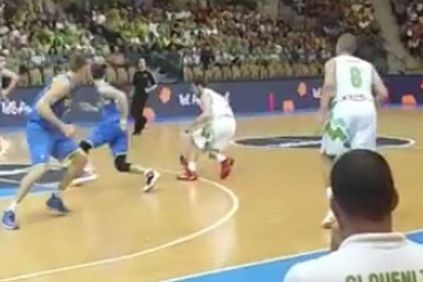Na sitne komade: Ovako izgleda kada vam Goran Dragić pokida sve ligamente! (VIDEO)