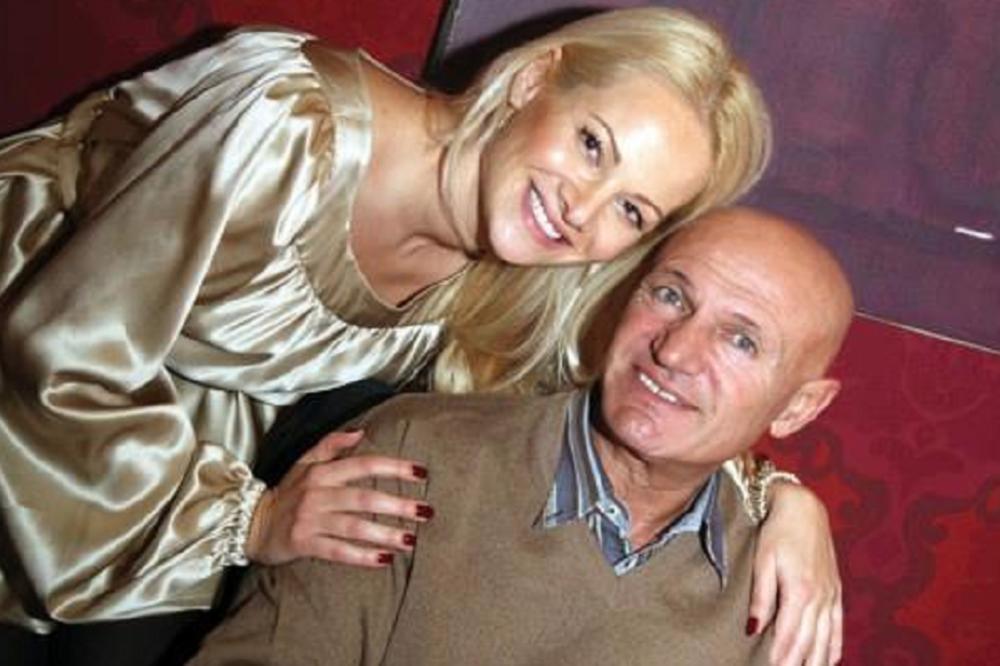 Al bi se vi smorili da vam je ćerka 4.000 evra platila za ovo! Ovo je Ilda kupila Šabanu za rođ! (FOTO)