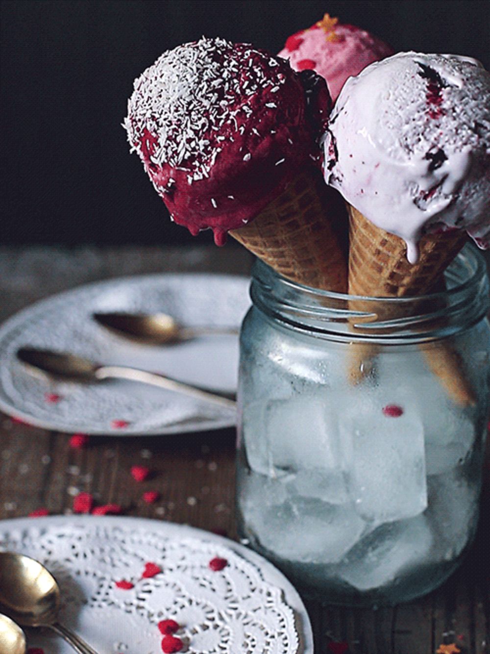 Umesto čaše sladoleda sa par borovnica, uzmite čašu borovnica sa kašičicom sladoleda  