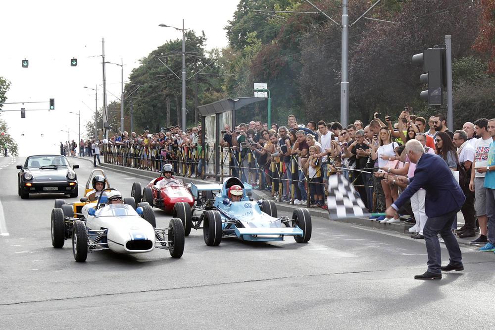 Najveći spektakl u Beogradu još od 2. svetskog rata: Bolidi ponovo na ulicama, održana trka oko Kalemegdana! (FOTO)(VIDEO)