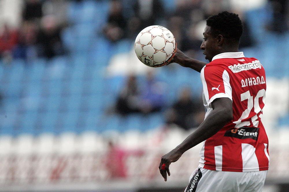 Najgori kiks Donaldove karijere nije kažnjen, jer Zvezda ima mačku na golu! (VIDEO)