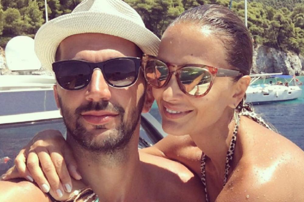 "Gledaju samo u Peđu" Ova Grkinja je najpoznatija SPRSKA SNAJKA, zbog našeg košarkaša pila PTIČIJE...