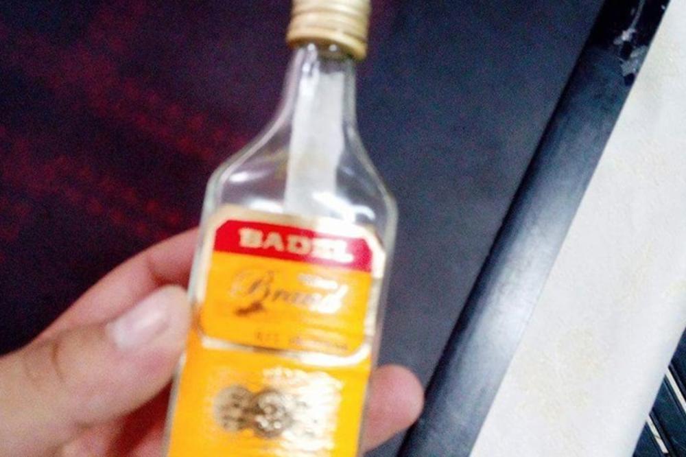 Bosanski sudija pred Bajram dobio flašu rakije u glavu! (FOTO)