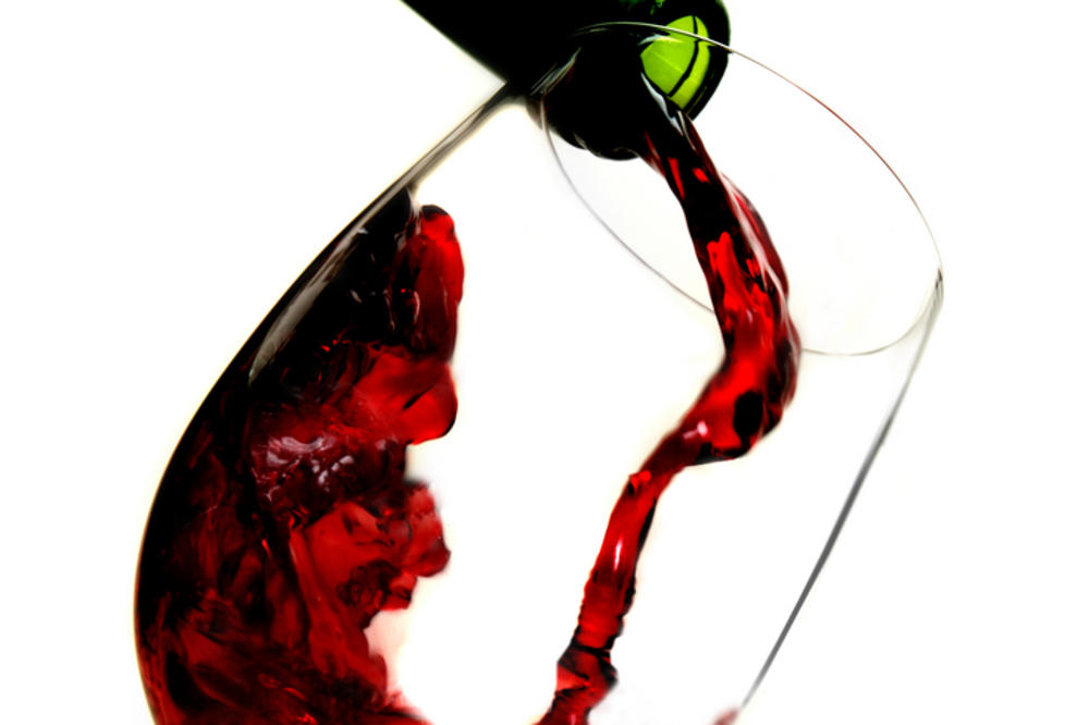 ŠTA JE ZAPRAVO TAČNO: Da li čaša vina zaista pomaže zdravlju ili ima potpuno suprotan efekat?