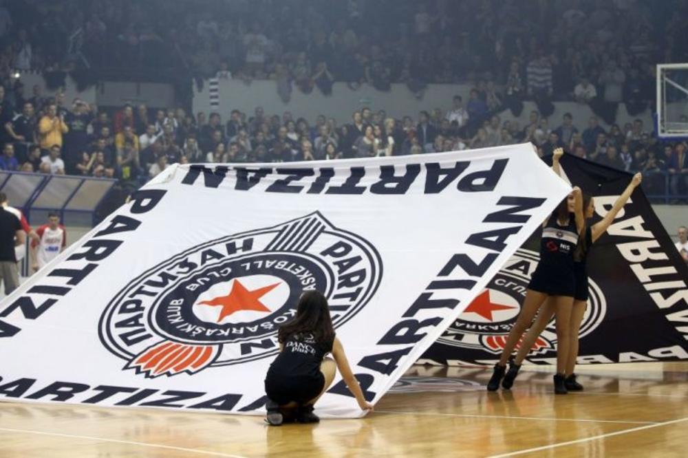 Partizan se u lošem svetlu predstavio Grobarima! (FOTO) (VIDEO)