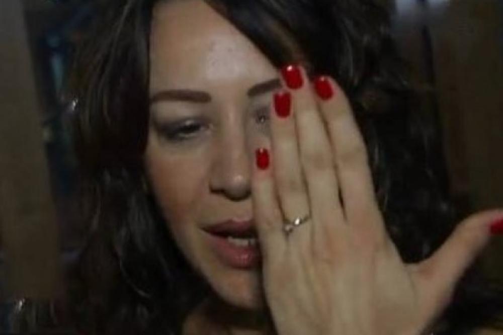 Romana rešila misteriju: Iza vereničkog prstena se krije jedna divna srceparajuća priča! (FOTO)