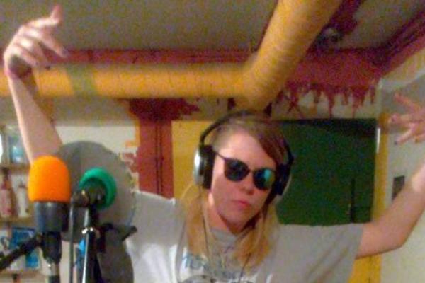 3 ribe u Hrvatskoj rade ono što nijedan Srbin ne sme: Iz svega glasa vrište SRBIJA i guraju 3 prsta u oko!