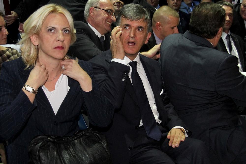 SVE, SVE, SAMO DA SE NE VRATI U CG: Marović traži od Srbije penziju i vozača!