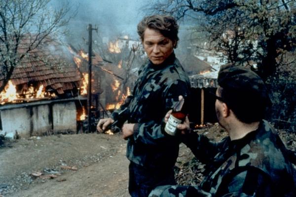 Jezivi detalji sa snimanja filma Lepa sela, lepo gore! Prave bombe, ljudi su pretili da će se razneti i mnogo alkohola!