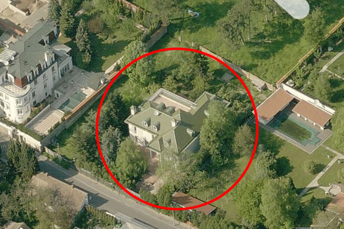 Hteli smo da kupimo Slobinu vilu na Dedinju za milione! Zapanjilo nas