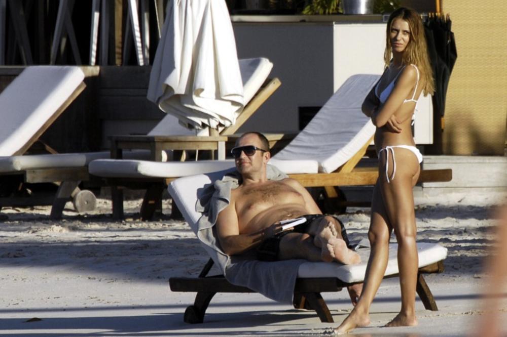 U poređenju sa ovim - jahta je ništa: Ovo je superluksuzni, dom Meljničenkovih! Ali ne i jedini...(FOTO) (ANKETA)