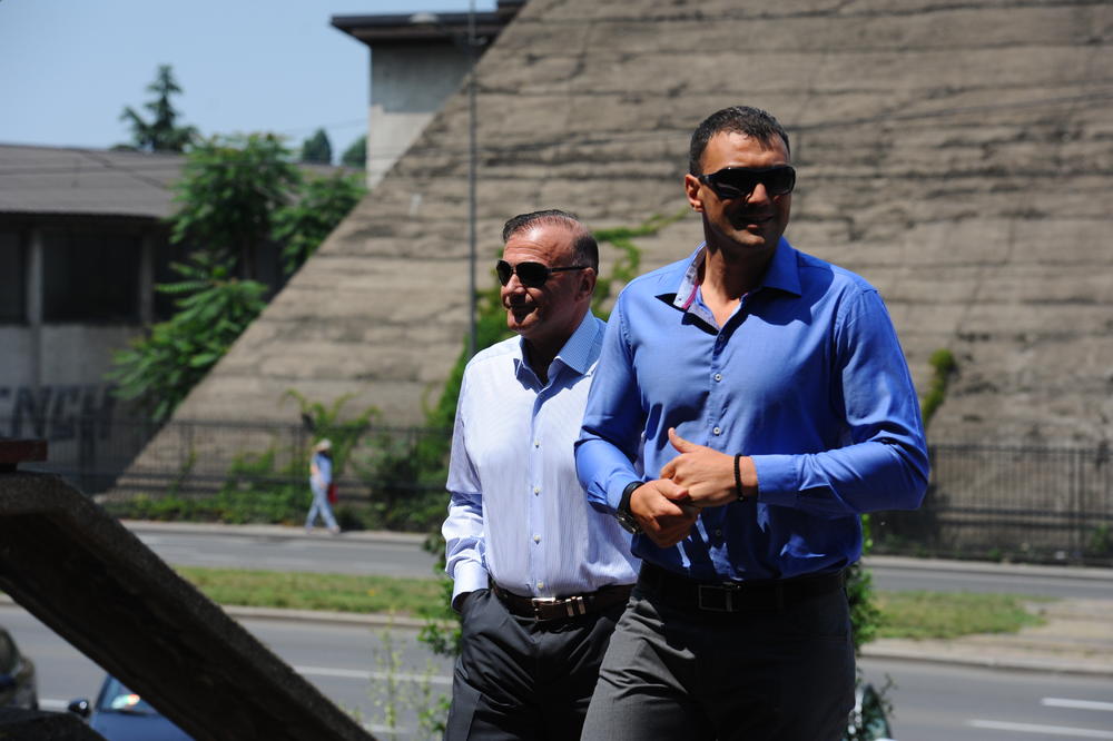 VLADA MANDIĆ OD ZAVODNIKA POSTAO PORODIČAN ČOVEK: Po prvoj ćerki vidi koliko je OSTARIO, više NE SLAVI ROĐENDANE!