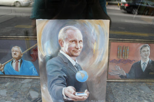 Putin, Vučić i Šešelj za 2.000 evra: Ovaj beogradski izlog privlači najviše pažnje u gradu (FOTO)