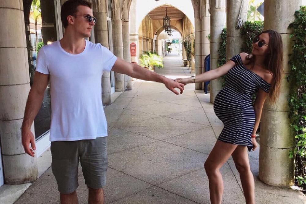 Kao da nije ni bila trudna: Evo kako Piksijeva ćerka izgleda samo 7 dana posle porođaja! (FOTO)