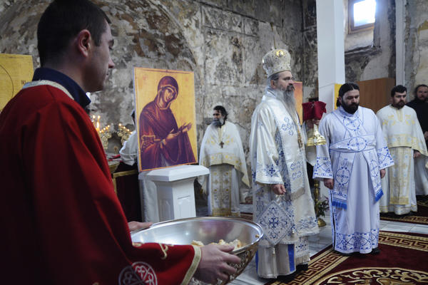 Da li CRKVA neće ili ne mora da plaća porez?! (FOTO)