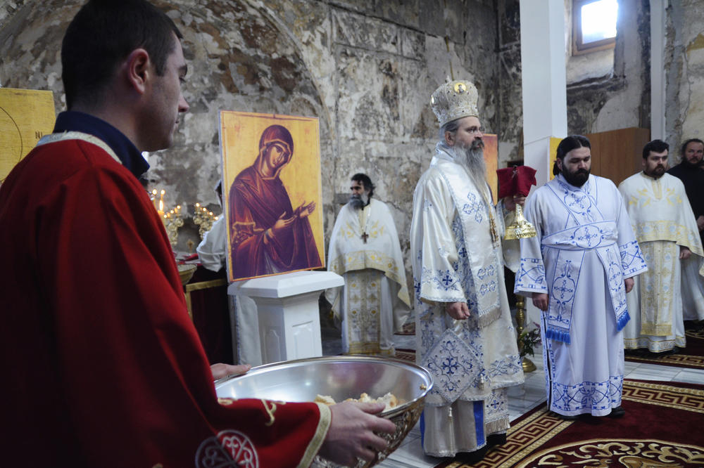 Zašto sveštenika zovemo POP? I koliko je to POGREŠNO?