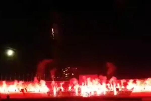 Gorela je Humska! Grobari spektakularnom bakljadom najavili 152. Večiti derbi! (VIDEO)