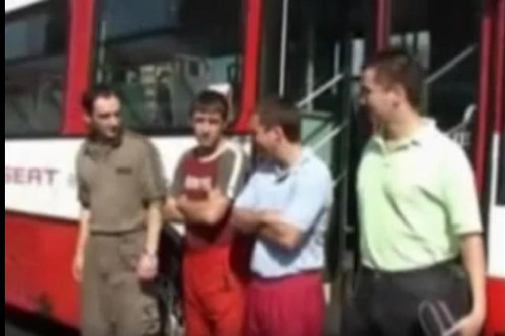 Ovu, sumanutu verziju filma Vidimo se u čitulji nikada niste odgledali! (VIDEO)