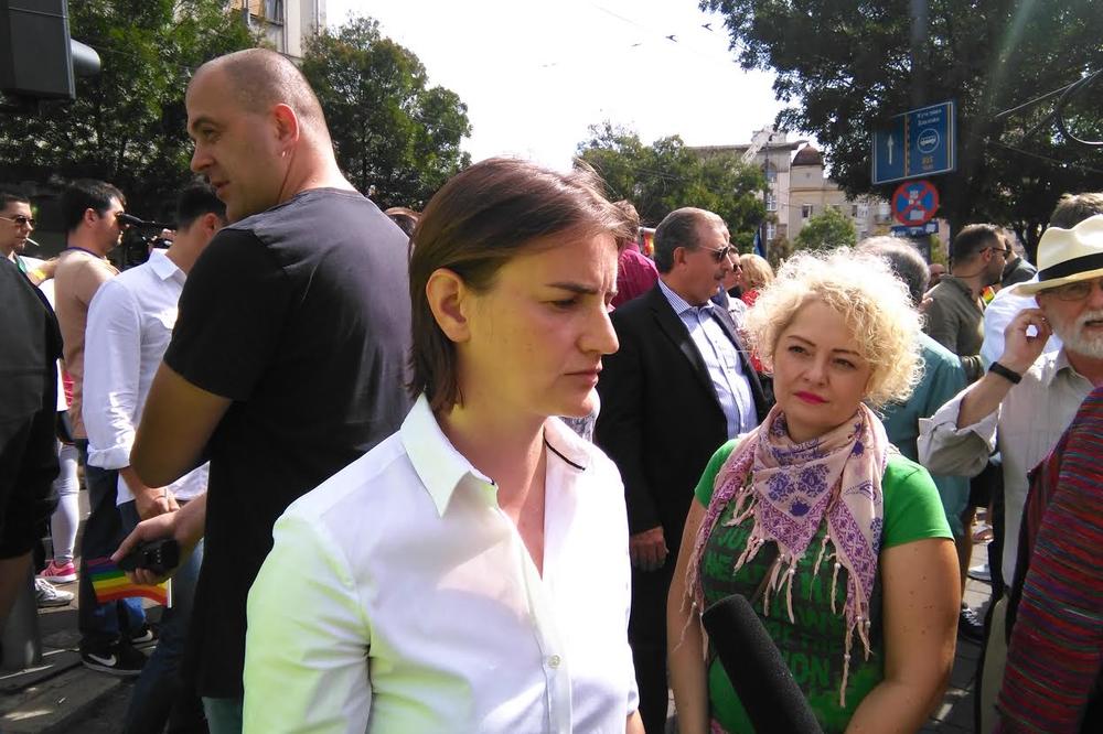 Ana Brnabić za Espreso: Ovo mi je prva gej parada u životu (VIDEO)