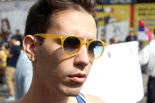 Gej je objasnio zašto većina gejeva ne podržava Paradu ponosa (VIDEO)