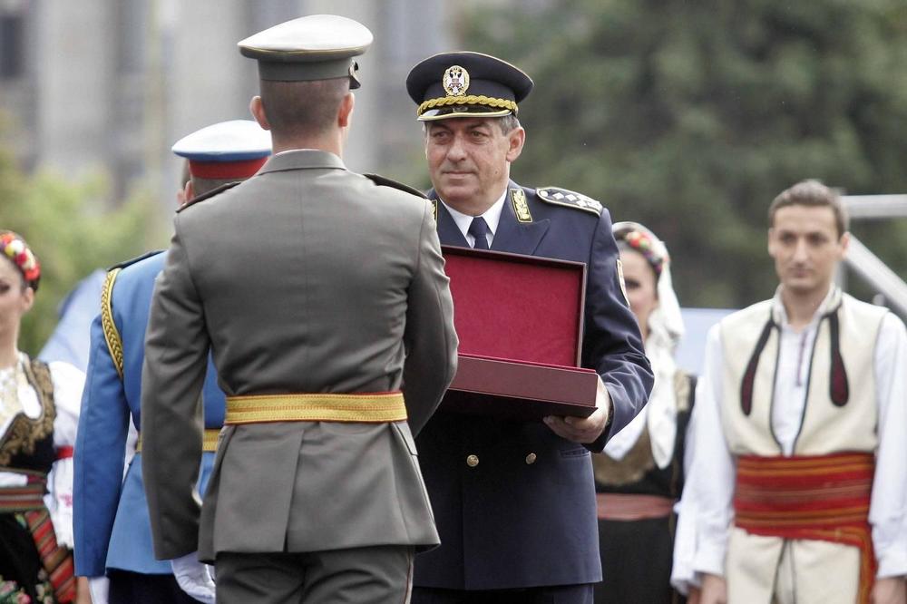 GENERAL DIKOVIĆ NA METI: Kosovski funkcioneri spremaju SPISAK za HAPŠENJE ako uđu u INTERPOL!