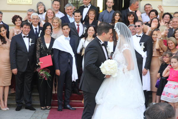 O venčanju Gašićevog sina će se još dugo pričati: Evo ko je sve bio na svadbi godine! (FOTO)