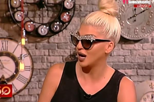 Da li će mu oprostiti! Kolega objavio nefotošopiranu fotografiju Karleuše, komentari pljušte! (FOTO)