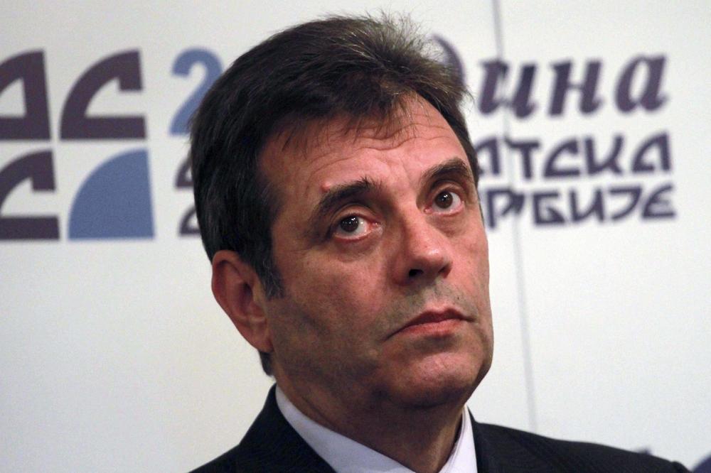 U 72. GODINI! Koštunica oženio ljubav iz detinjstva! Stari vuk u punoj snazi! (VIDEO)