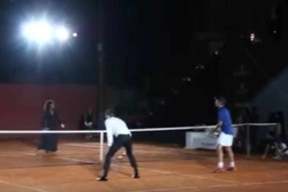 Ovako izgleda kada Novak Đoković igra tenis u odelu, a Serena Vilijams u štiklama! (VIDEO)