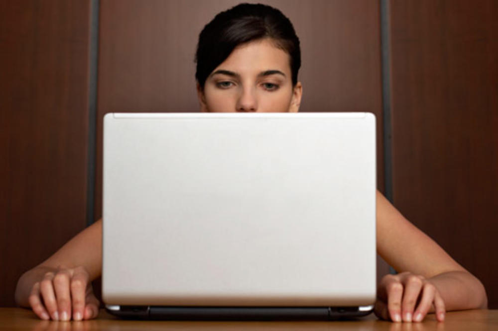 Dobila je pismo od ljubavnice svog muža. Odgovorila je žestoko i razbesnela sve (FOTO)