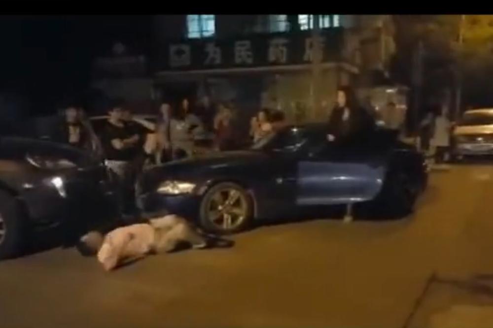 Polomila mu je obe noge u momentu, a onda mu je još prišla i rekla: Ustaj, nije ti ništa! (VIDEO)